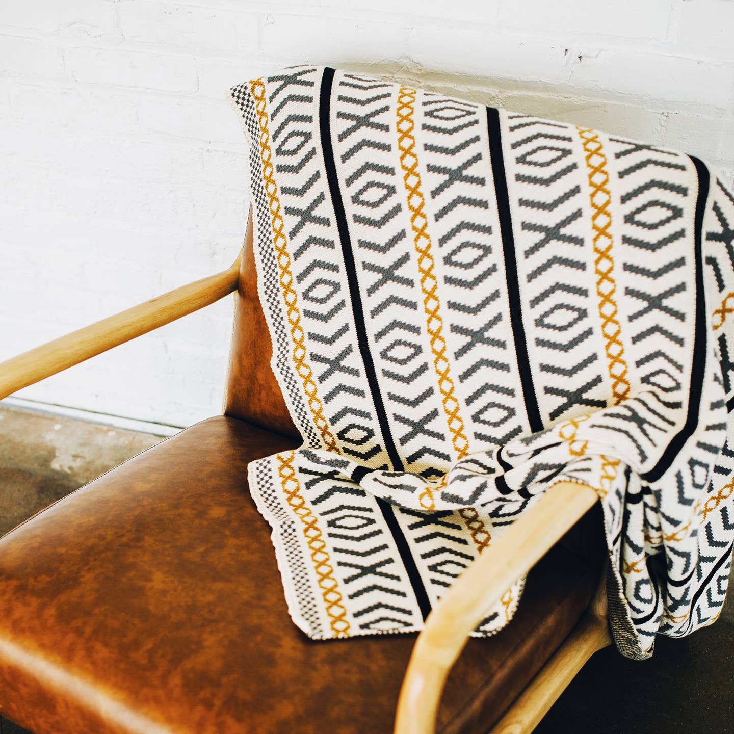 Otok Throw Blanket - Neutral, Minimalist Design