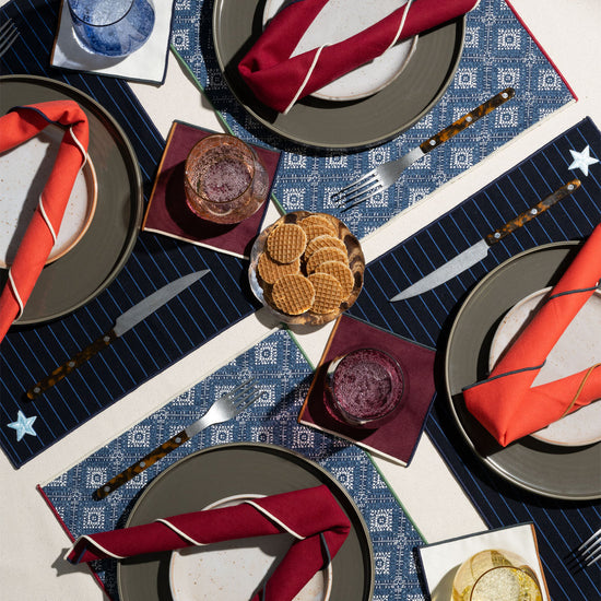 Clubhouse Cocktail Napkins Set
