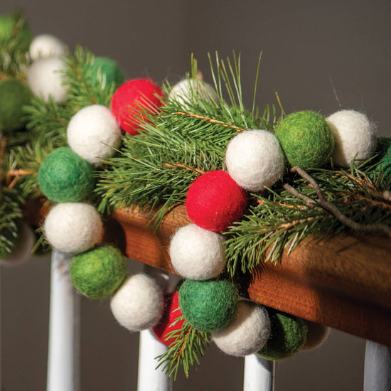 Elf Red, Green & White Garland