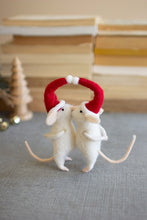 Load image into Gallery viewer, Kissing Felt Christmas Mice
