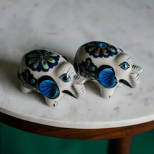 Load image into Gallery viewer, Elephant Salt &amp; Pepper Shakers - Set
