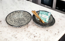 Load image into Gallery viewer, Moroccan Calligraphy Bowls
