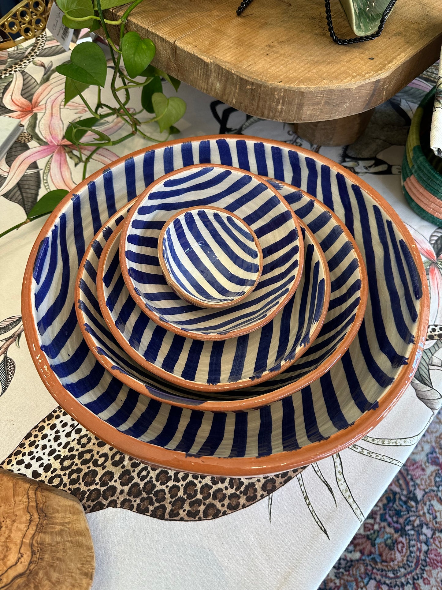 Set of 5 Hand-Painted Bowls – Thick Dark Blue Stripe
