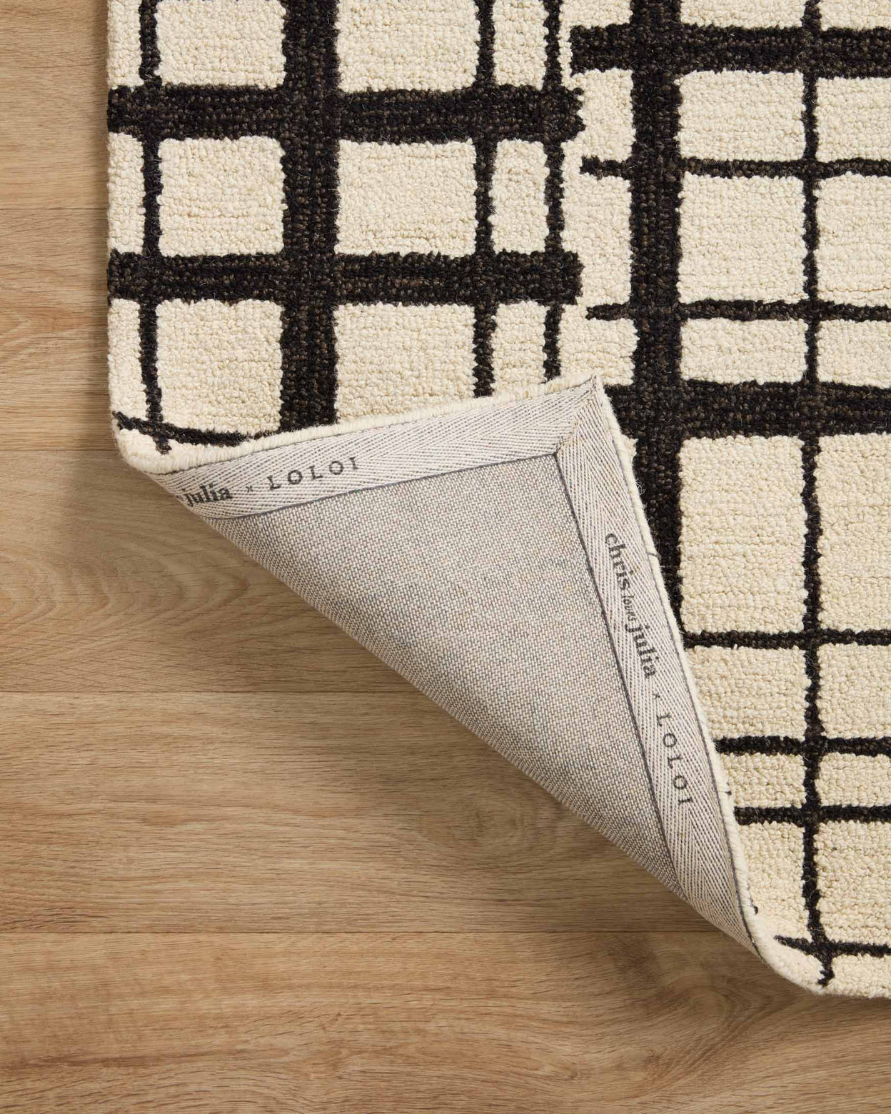 Loloi x Polly Collection (Black/Ivory)