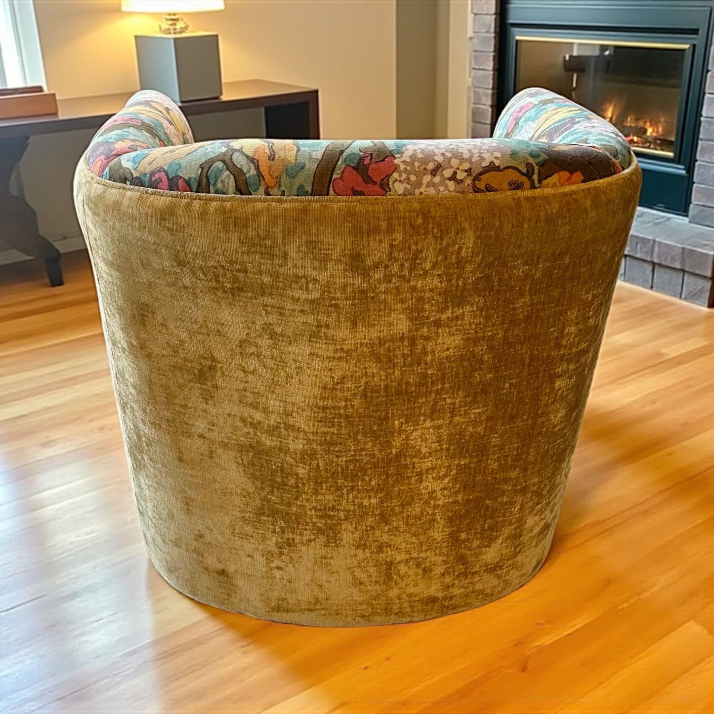 Briles Memory Swivel Chair