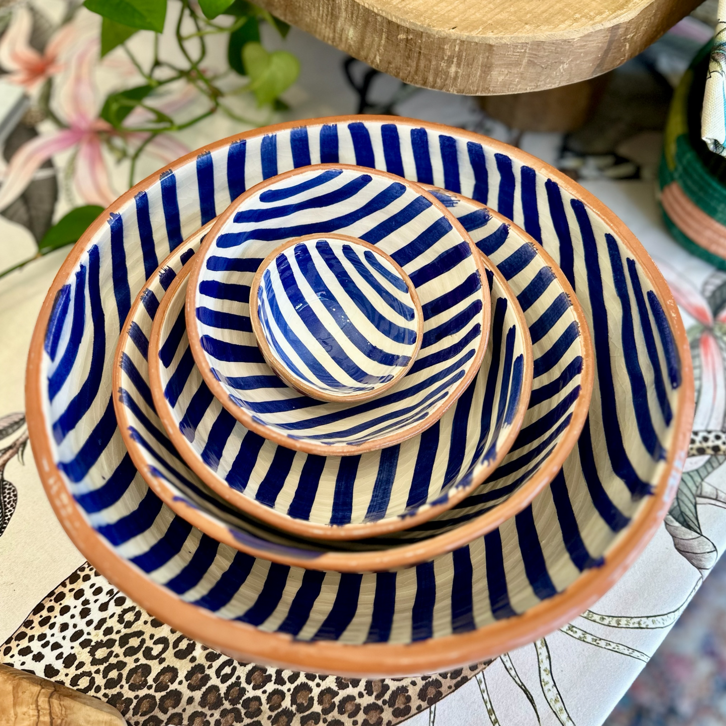 Set of 5 Hand-Painted Bowls – Thick Dark Blue Stripe