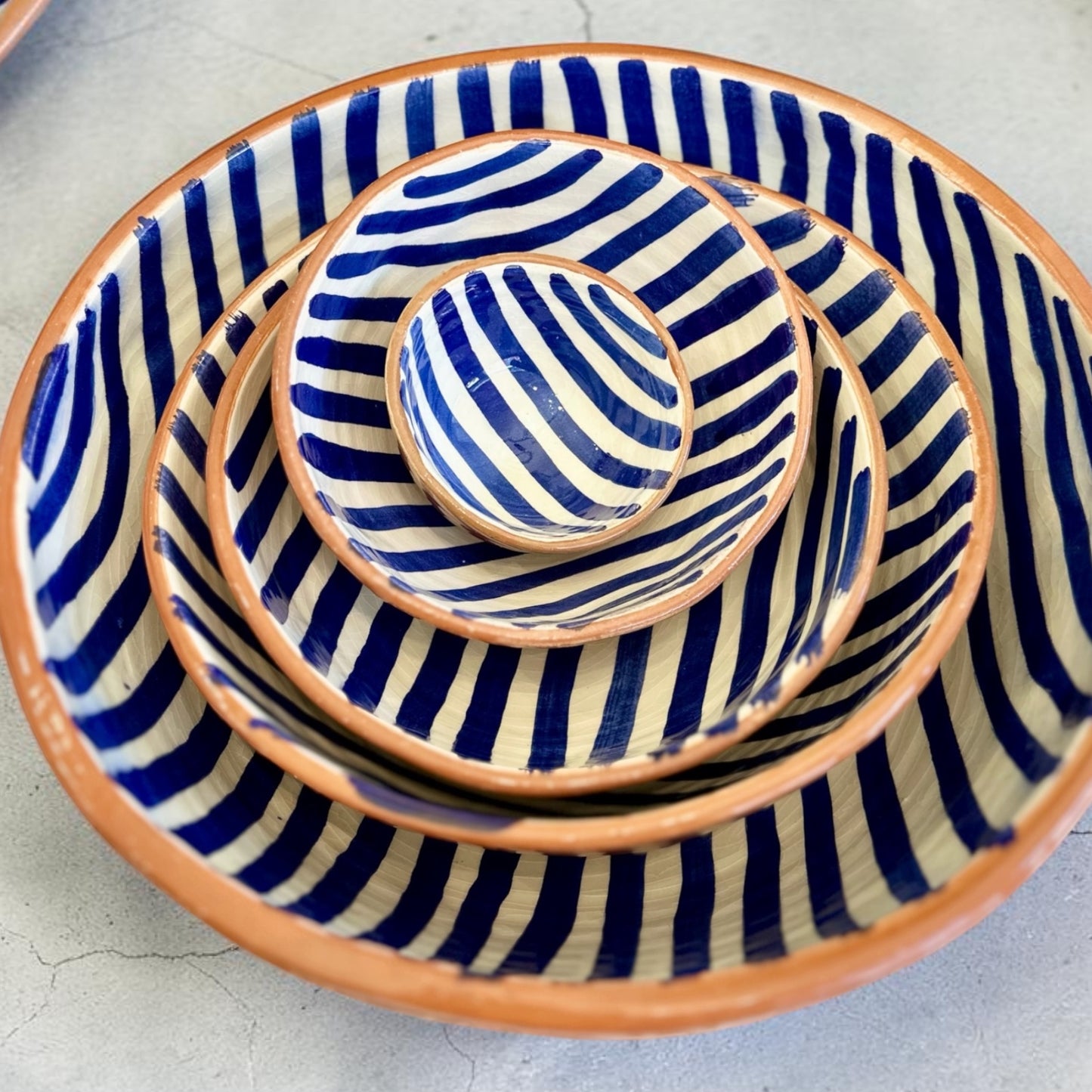 Set of 5 Hand-Painted Bowls – Thick Dark Blue Stripe