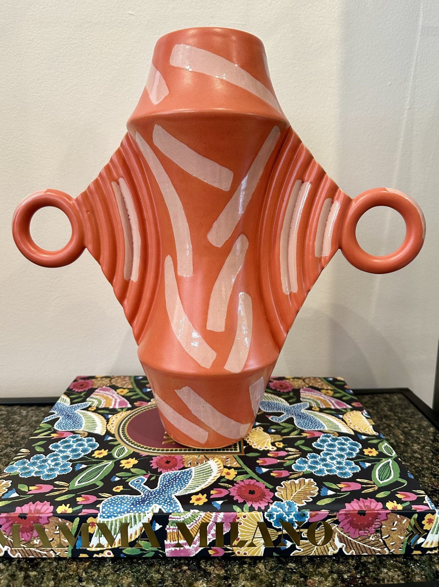 Dune Vase in Coral in Pink