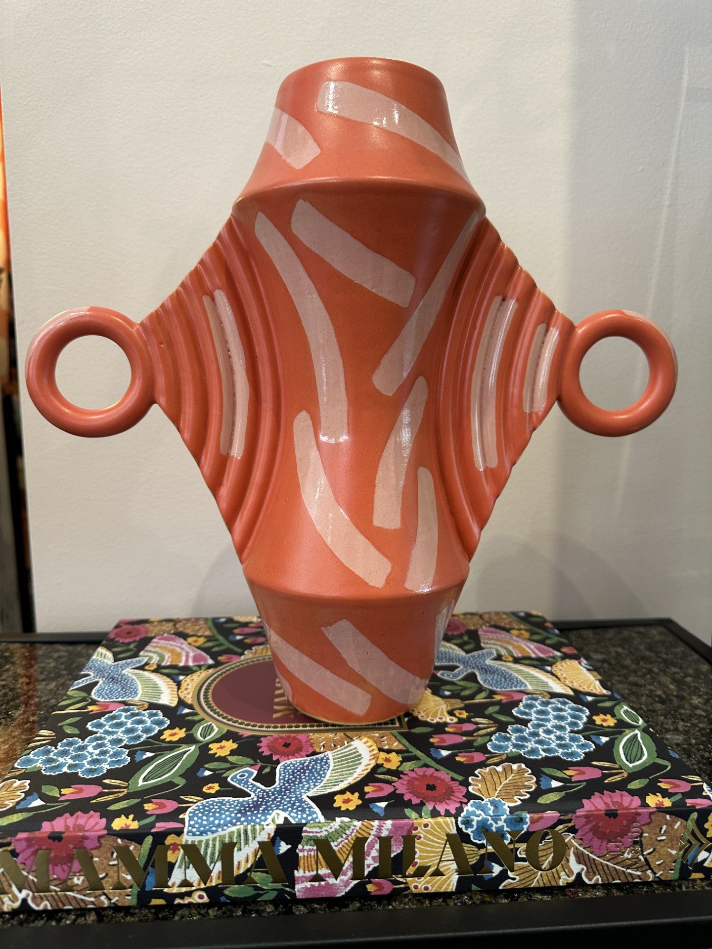 Dune Vase in Coral in Pink
