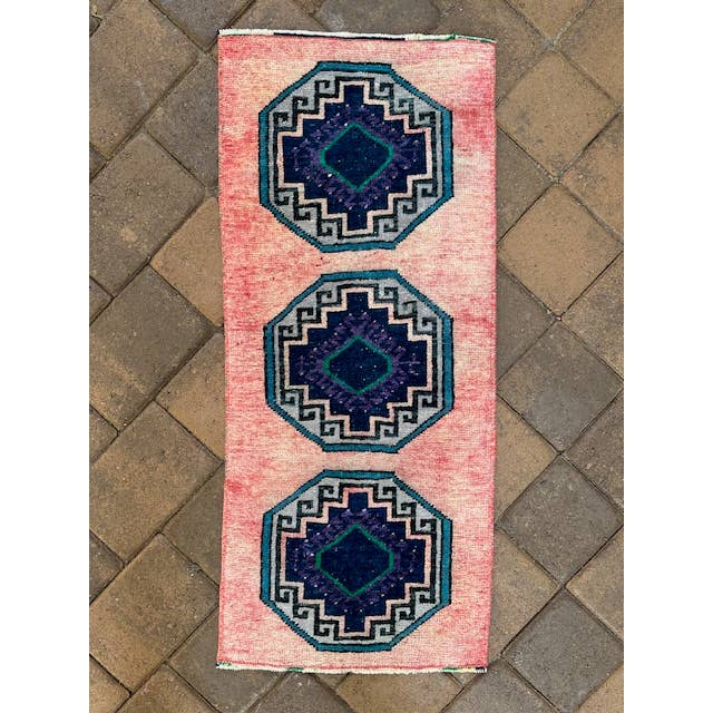 Small Vintage Turkish Rug (15)