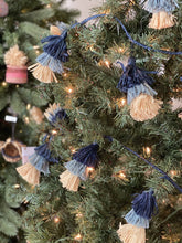 Load image into Gallery viewer, Blue Ombre Tasseled Garland

