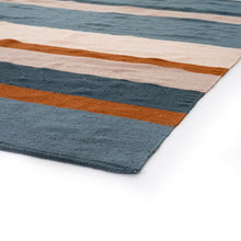 Load image into Gallery viewer, Senna Outdoor Rug 5&#39; x 8&#39;
