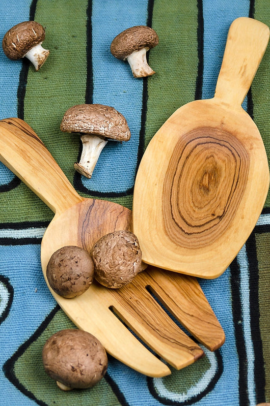 Wild Olivewood Salad Scoop Set