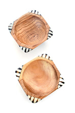 Load image into Gallery viewer, Round Wild Olive Wood Dish
